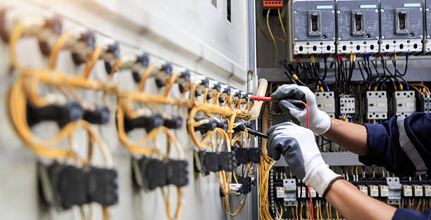 Professional Electrician technician working in Rahway, NJ